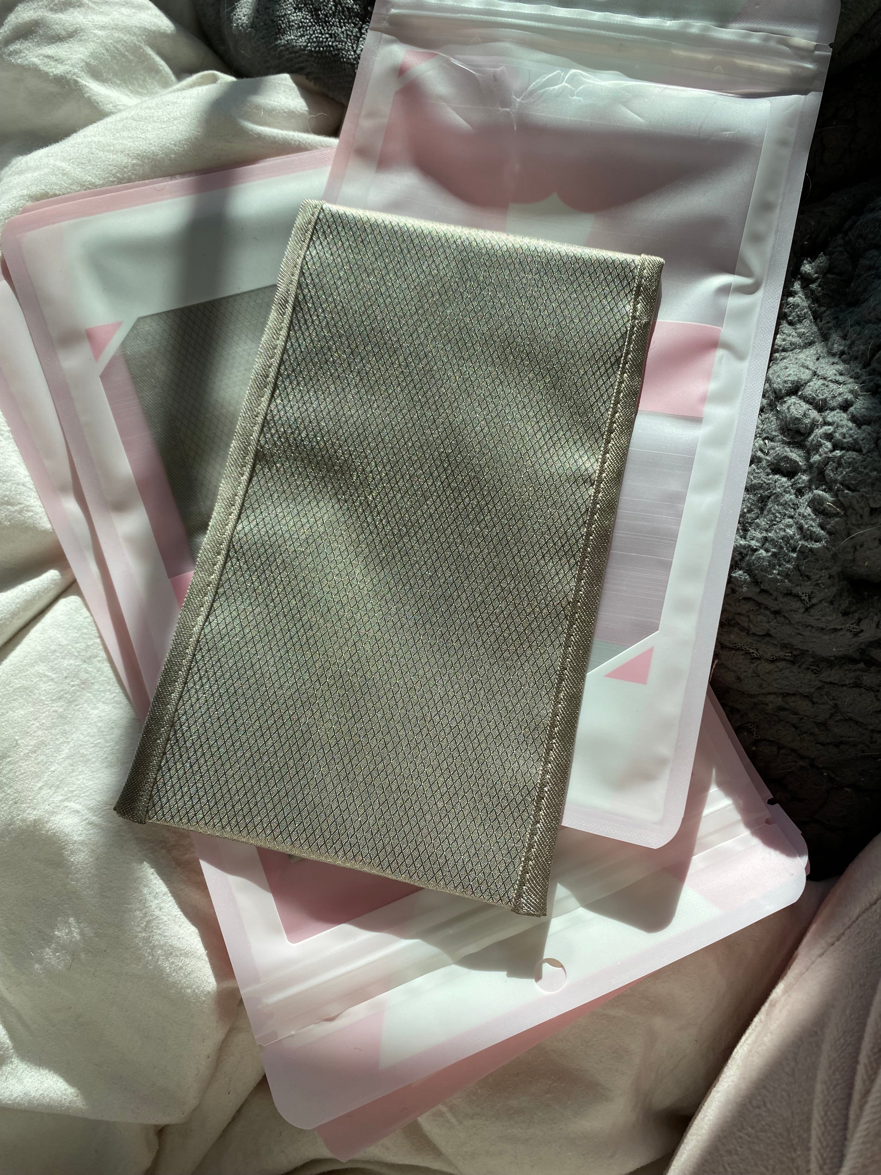 Plain faraday pouch - 5g / WiFi blocker , emf and energy protection, rfid …